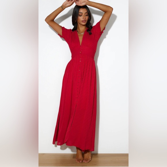 ❤️HOST PICK❤️Hello Molly Downtown Brunch Red Maxi Dress - Picture 4 of 17